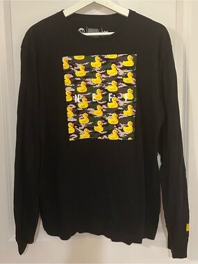 NEFF Men’s Black Long Sleeve T Shirt Rubber Duckies on Camo Size Large